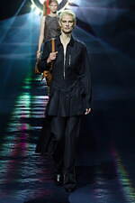 フェンディ 2023年秋冬ウィメンズコレクション - 裂け目から湧き立つエレガンス｜写真42