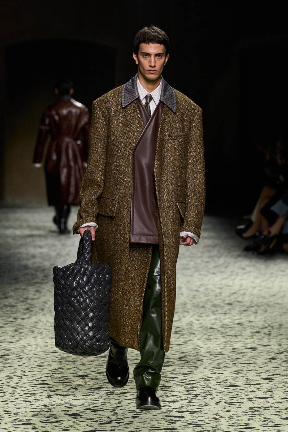 ボッテガ・ヴェネタ(BOTTEGA VENETA) 2023年冬ウィメンズ&メンズコレクション  - 写真13