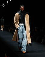 エムエム6 メゾン マルジェラ 2023年秋冬コレクション - 認識と構造の異化作用｜写真4