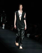 エムエム6 メゾン マルジェラ 2023年秋冬コレクション - 認識と構造の異化作用｜写真13