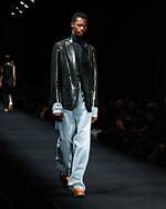 エムエム6 メゾン マルジェラ 2023年秋冬コレクション - 認識と構造の異化作用｜写真15