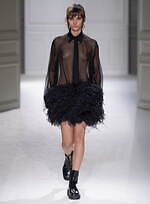 ヴァレンティノ 2023-24年秋冬ズコレクション、“ブラックタイ”を再定義｜写真55