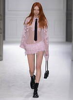 ヴァレンティノ 2023-24年秋冬ズコレクション、“ブラックタイ”を再定義｜写真61