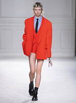 ヴァレンティノ 2023-24年秋冬ズコレクション、“ブラックタイ”を再定義｜写真66