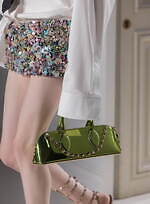 ヴァレンティノ 2023-24年秋冬ズコレクション、“ブラックタイ”を再定義｜写真85