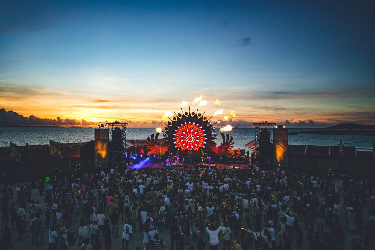 音楽フェス「コロナ サンセット フェスティバル 2023」沖縄で、開放的なビーチで楽しむライブ｜写真19