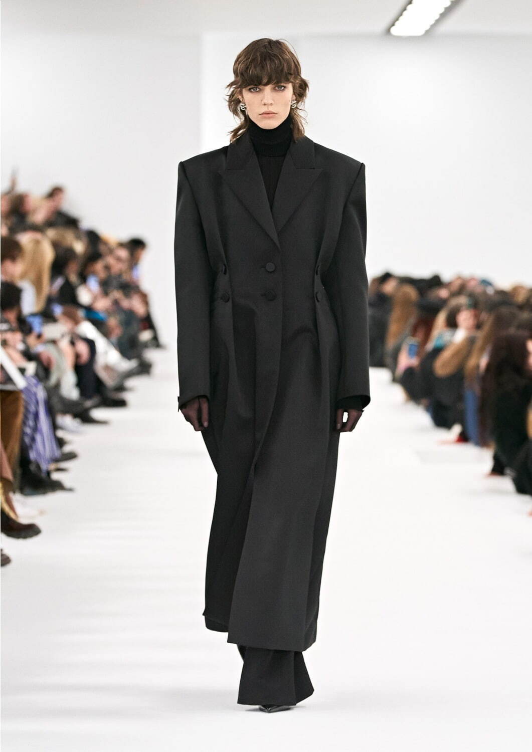ジバンシィ(Givenchy) 2023-24年秋冬ウィメンズコレクション ジバンシィ(Givenchy) 2023-24年秋冬ウィメンズコレクション