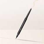 ヴィセ23年夏コスメ、粘膜色の“むっちり”リップスティック＆涙袋ぷっくり魅せの2in1ライナー｜写真17