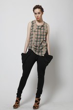 MEW New York(ミーウ ニューヨーク)、2010-2011年秋冬コレクション｜写真7