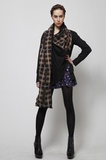 MEW New York(ミーウ ニューヨーク)、2010-2011年秋冬コレクション｜写真17