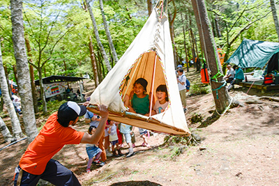 ステューシー「マンモス・パウワウ」