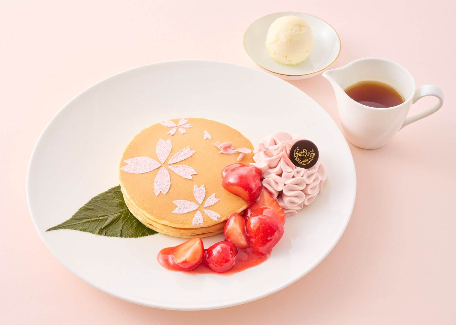 「桜餡クリームパンケーキ」2,300円