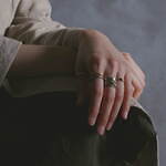 “1点物”ジュエリーブランド「ロウジェ」が伊勢丹新宿店に、18金ビーズ輝くネックレス＆ピアス｜写真2