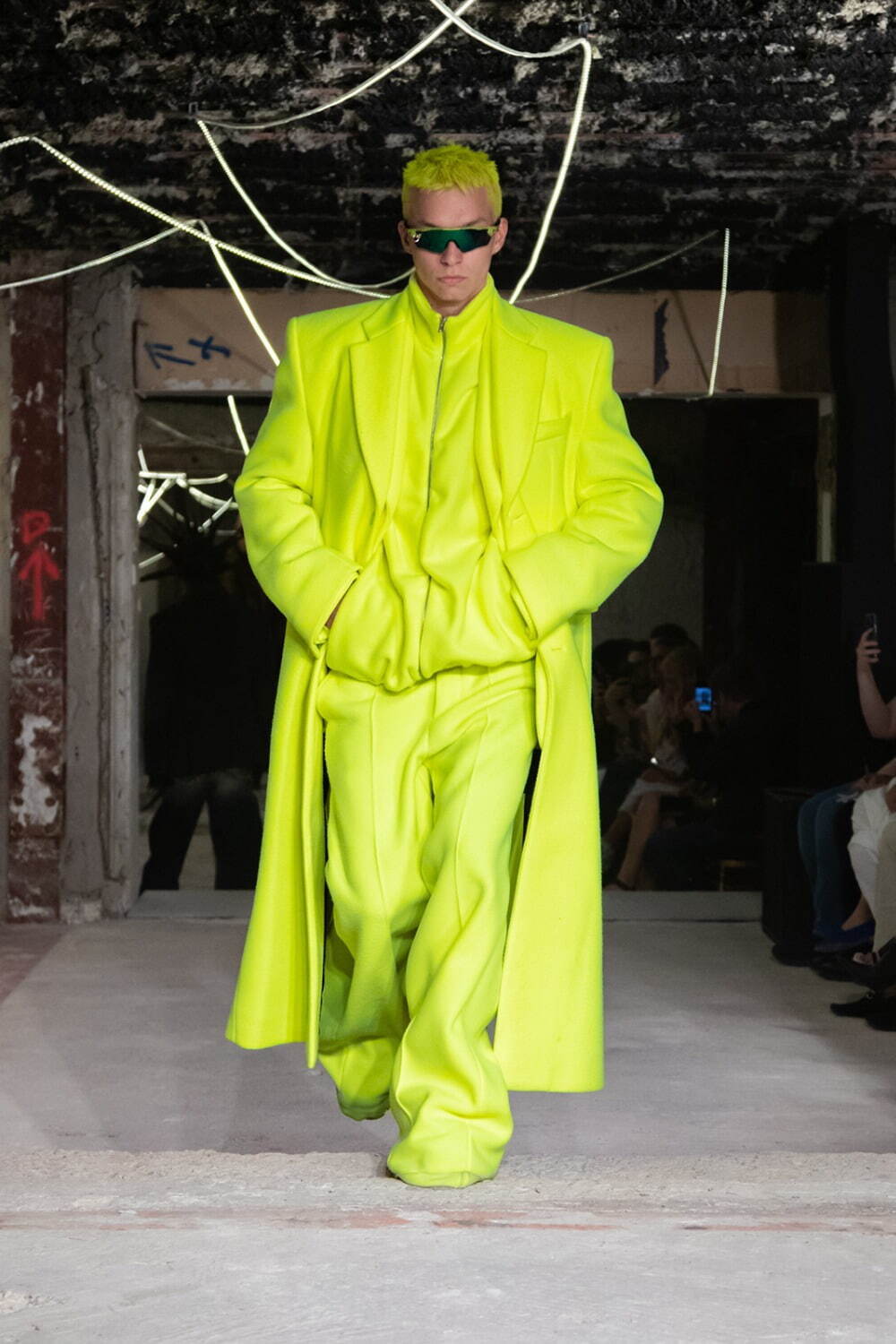 ヴェトモン(VETEMENTS) 2023年春夏ウィメンズ&メンズ