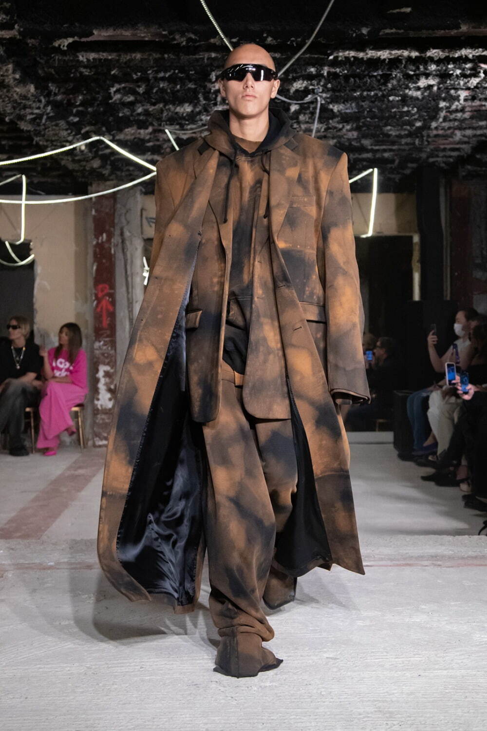 ヴェトモン(VETEMENTS) 2023年春夏ウィメンズ&メンズ