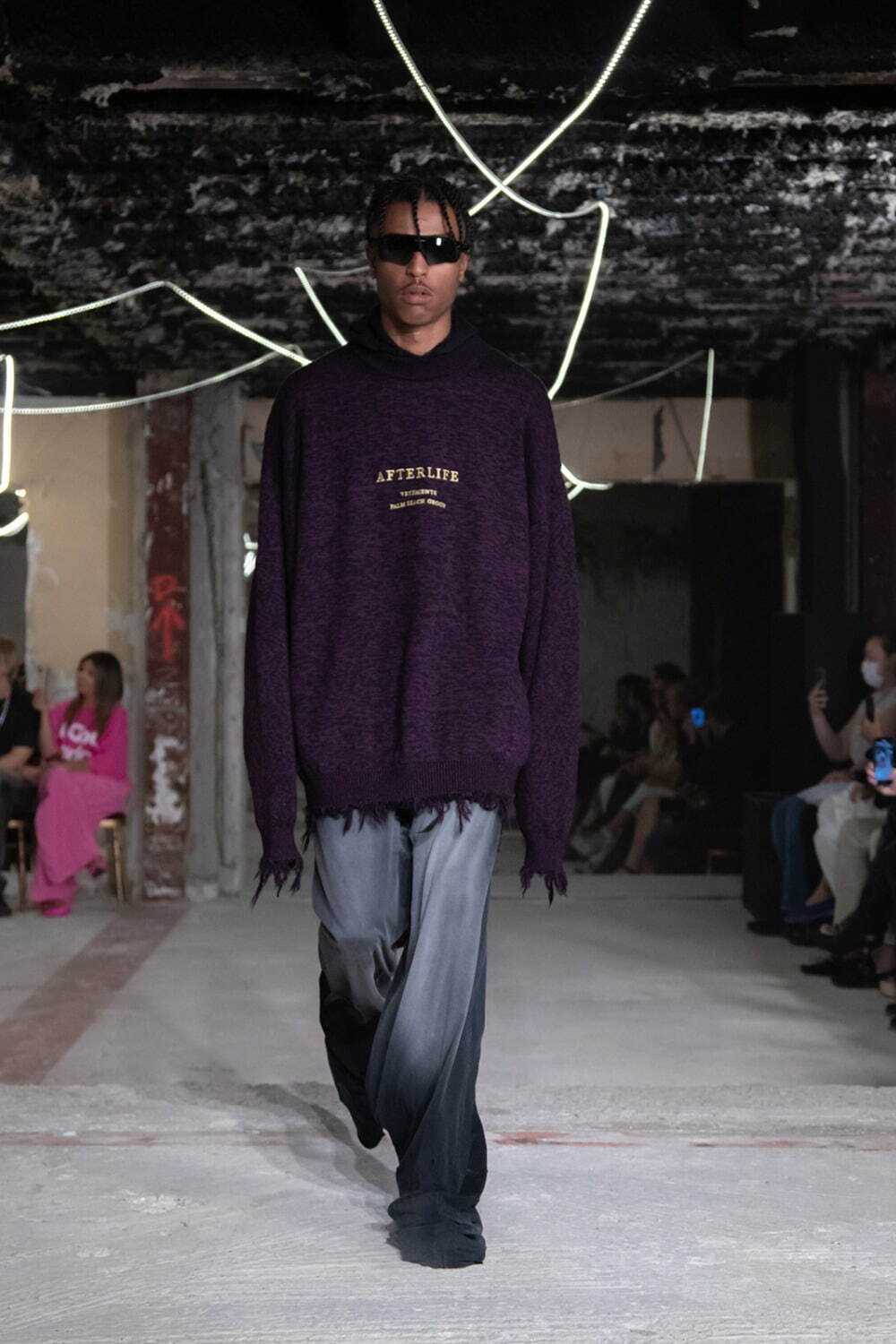 ヴェトモン(VETEMENTS) 2023年春夏ウィメンズ&メンズコレクション  - 写真15