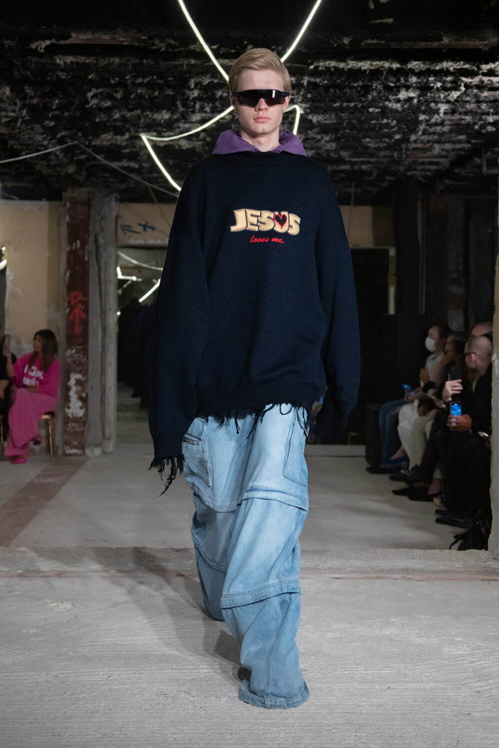 ヴェトモン(VETEMENTS) 2023年春夏ウィメンズ&メンズコレクション  - 写真33