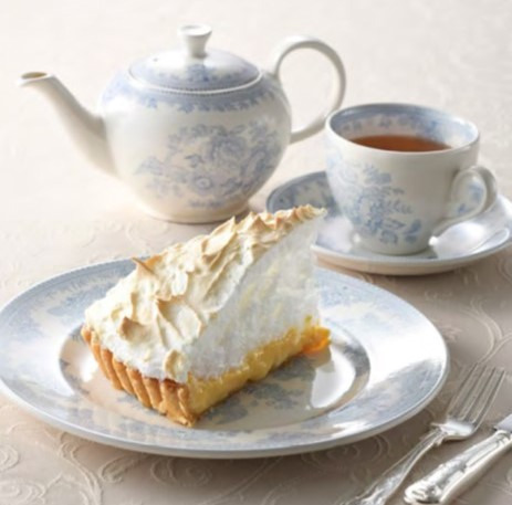 ＜バルドリーズ×スリーティアーズ＞ バルドリーズ レモンメレンゲパイ、紅茶セット 2,475円
※3月15日(水)・16日(木) 2日間限定、各日40セット限り