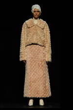 アンリアレイジ 2023年秋冬コレクション - 等しく異なる二つの世界を衣服に纏う｜写真31