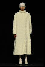アンリアレイジ 2023年秋冬コレクション - 等しく異なる二つの世界を衣服に纏う｜写真35