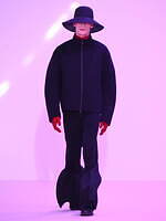 CFCL 23-24年秋冬コレクション - ニット技術にエレガンスを溶け込ませて｜写真4