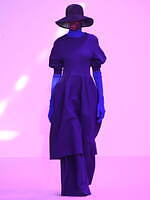 CFCL 23-24年秋冬コレクション - ニット技術にエレガンスを溶け込ませて｜写真23