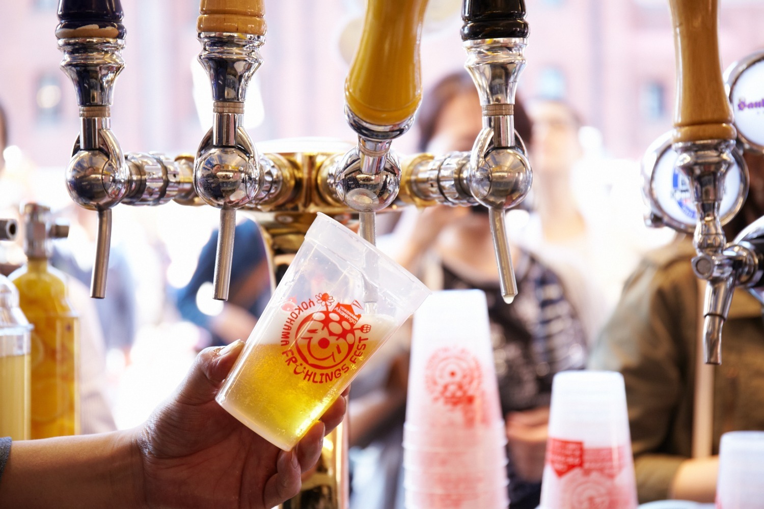 横浜赤レンガ倉庫「ヨコハマ フリューリングス フェスト 2023」日本初上陸ドイツビール＆ドイツ料理