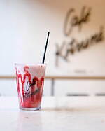 カフェ キツネ春の新メニュー、苺パウダーの“キツネ柄”入り抹茶ラテ＆紅茶のパンナコッタなど｜写真16