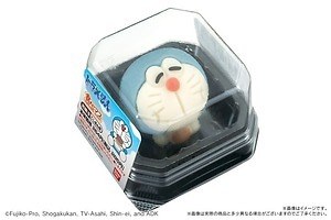 ドラえもんが“どらやき”を持つ和菓子「食べマス ドラえもん2023」こしあん＆カスタード味｜写真3