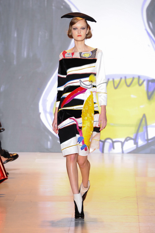 ツモリチサト(TSUMORI CHISATO) 2014-15年秋冬ウィメンズコレクション  - 写真1