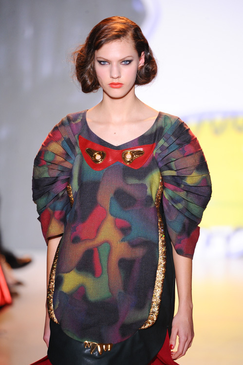 ツモリチサト(TSUMORI CHISATO) 2014-15年秋冬ウィメンズコレクション  - 写真25