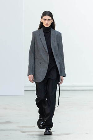 ネヘラ(NEHERA) 2023-24年秋冬ウィメンズコレクション  - 写真24