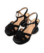 メゾン ミハラヤスヒロ(Maison MIHARA YASUHIRO) ダックヒールサンダル｜写真1