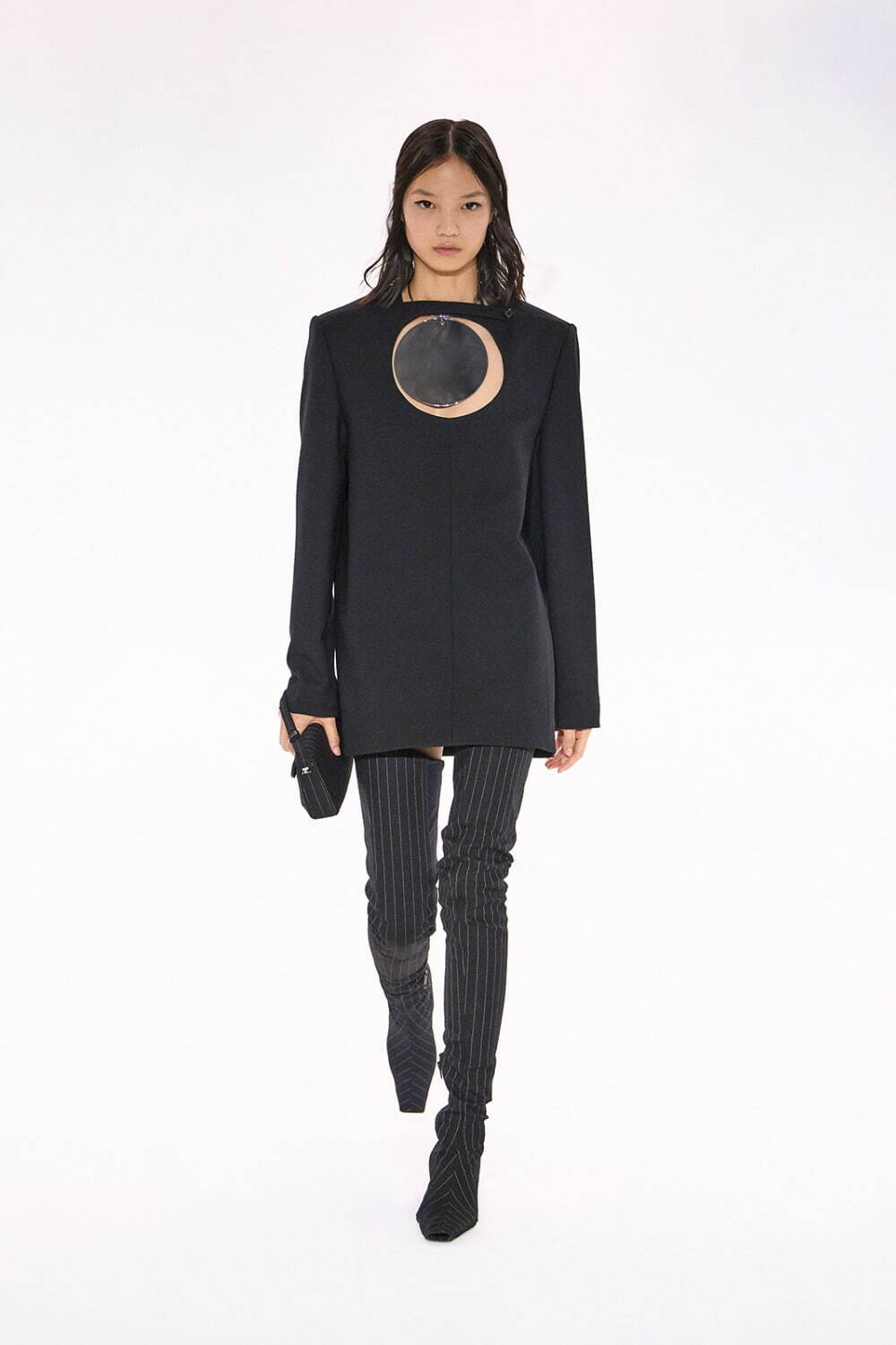 エレガントな【COURREGES】クロップド ジャケット23AW新作 クレージュ(Courrèges) 2023-24年秋冬ウィメンズコレクション