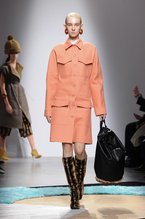 アクネ ストゥディオズ(Acne Studios) 2014-15年秋冬ウィメンズコレクション シルエット - 写真17