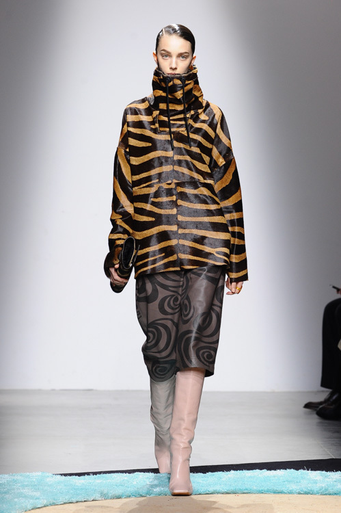 アクネ ストゥディオズ(Acne Studios) 2014-15年秋冬ウィメンズコレクション シルエット - 写真20