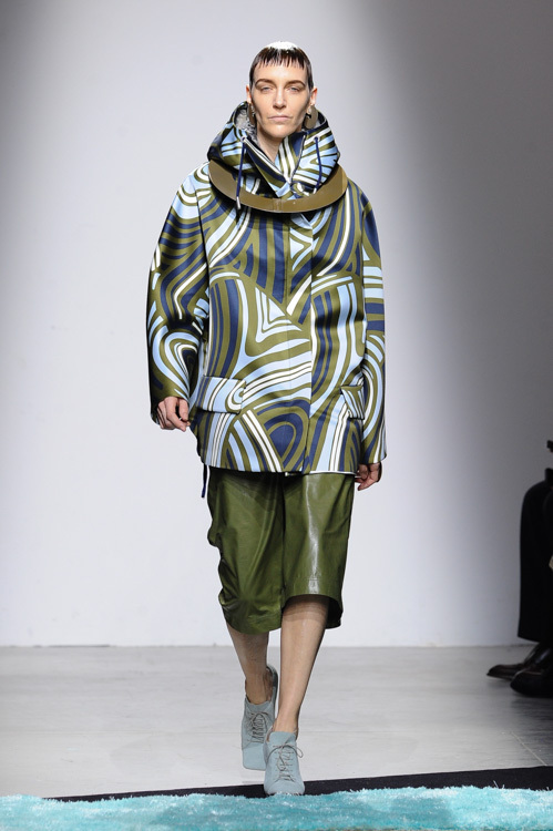 アクネ ストゥディオズ(Acne Studios) 2014-15年秋冬ウィメンズコレクション シルエット - 写真27