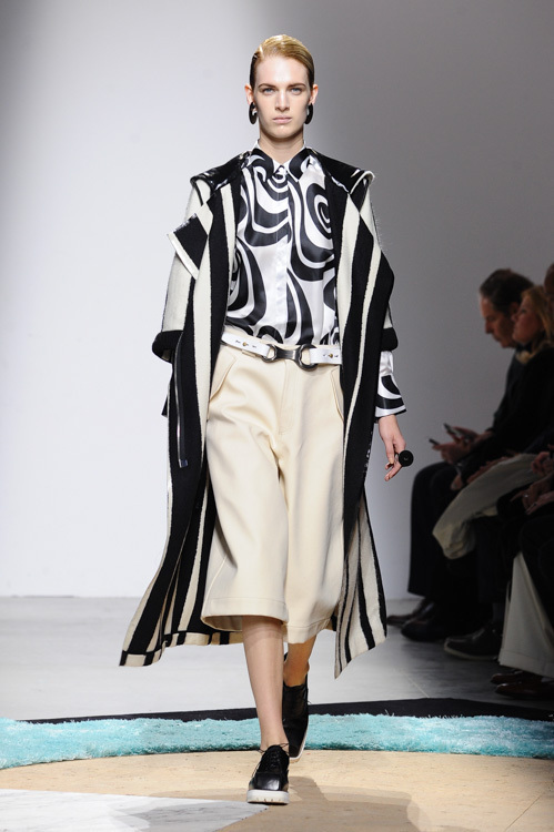 アクネ ストゥディオズ(Acne Studios) 2014-15年秋冬ウィメンズコレクション シルエット - 写真36