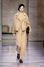 ジョルジオ アルマーニ 2023年秋冬ウィメンズコレクション - 対立する質感の交響｜写真3