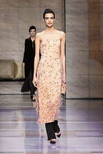 ジョルジオ アルマーニ 2023年秋冬ウィメンズコレクション - 対立する質感の交響｜写真53