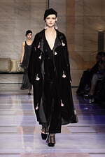 ジョルジオ アルマーニ 2023年秋冬ウィメンズコレクション - 対立する質感の交響｜写真57