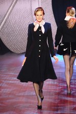 オランピア ル タン 2014-15年秋冬コレクション - セクシーでお茶目なガールズマジシャン｜写真12