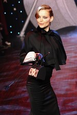 オランピア ル タン 2014-15年秋冬コレクション - セクシーでお茶目なガールズマジシャン｜写真38