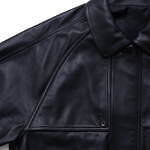 シュタインのワンエルディーケー別注レザージャケット、ネイビーブラックのシープスキン＆ゴートスエードで｜写真5