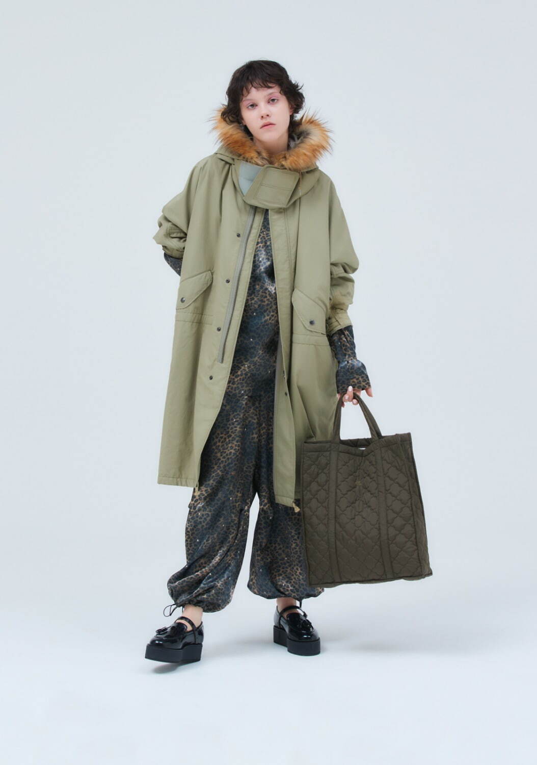 ロドリリオン(RHODOLIRION) 2023-24年秋冬ウィメンズコレクション  - 写真13