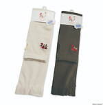 「ムーミンママ」の母の日限定グッズ、“赤い花々”を描いたクッキー缶＆マグカップ｜写真16