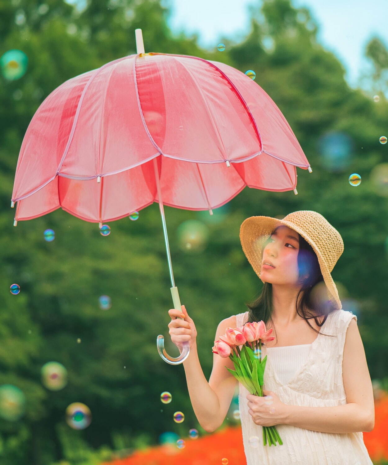 Wpc.“まるでチューリップ”な新作ビニール傘、花びらをグラデーションカラーで表現｜写真10