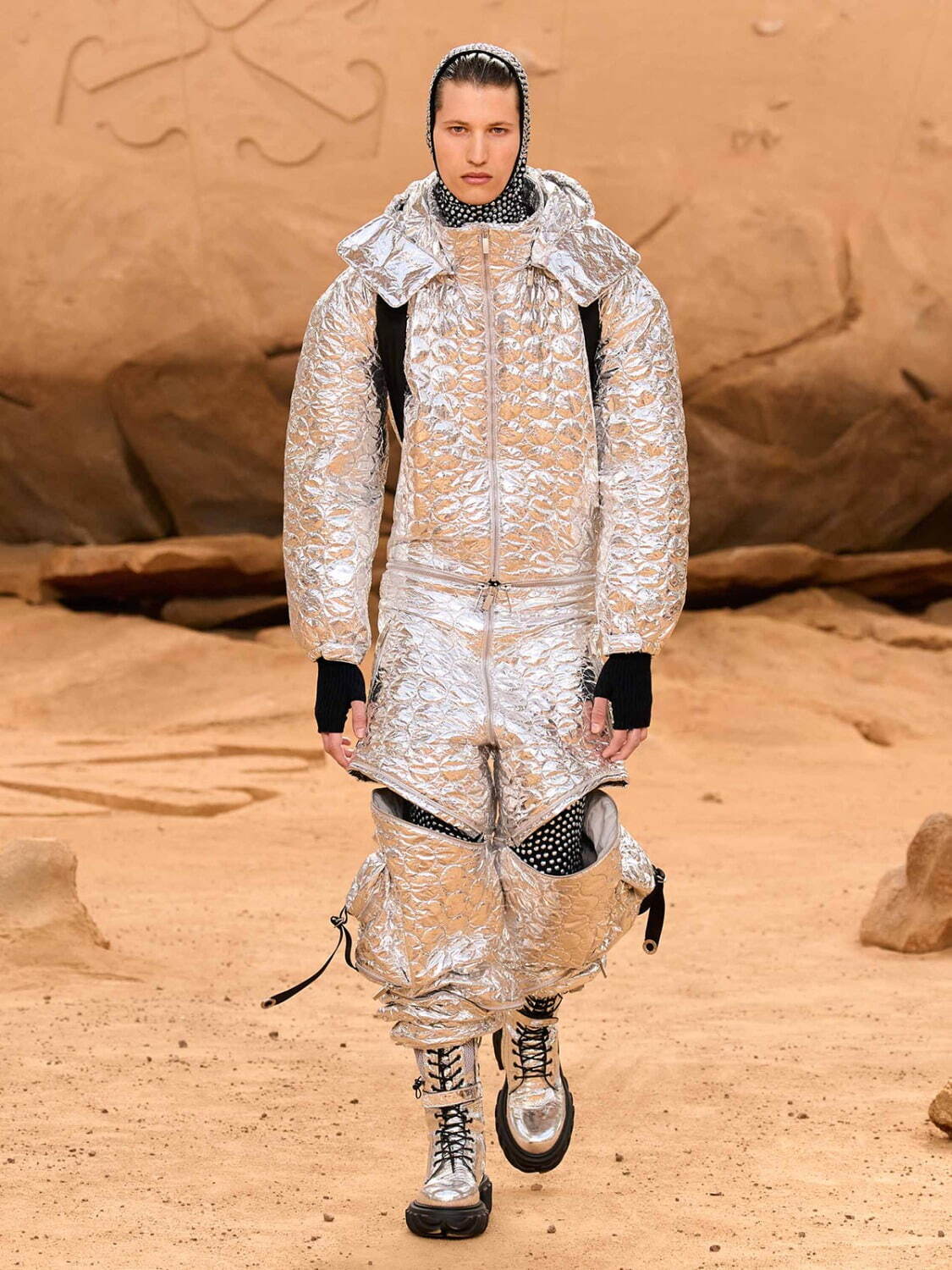 オフ-ホワイト  2023-24年秋冬<span>コレクション</span> - 写真51