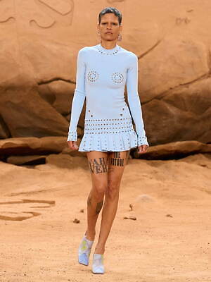 オフ-ホワイト (OFF-WHITE) 2023-24年秋冬ウィメンズ&メンズコレクション  - 写真18