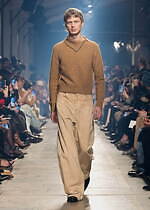 イザベル マラン 2023-24年秋冬コレクション - 柔らかいニットウェアをベースに｜写真15